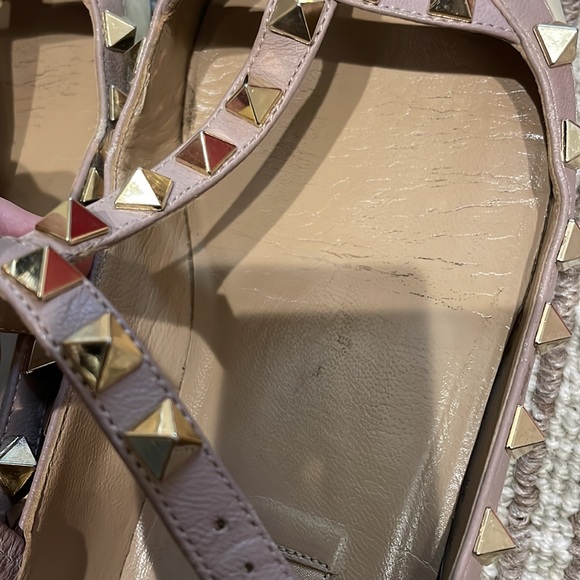 Authentic Valentino rock stud flats - Picture 7 of 11